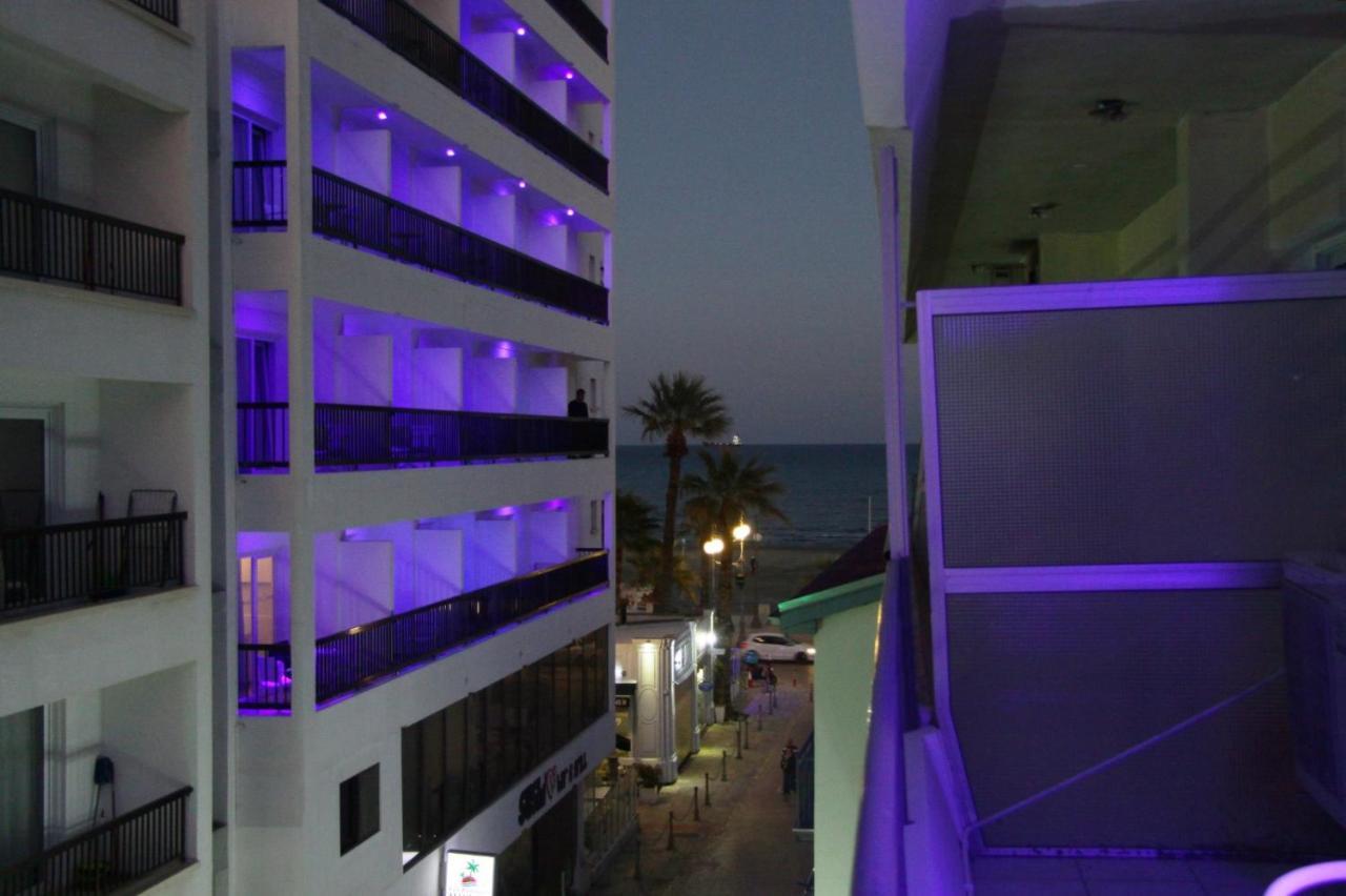 Larnaca Bay Suites Esterno foto