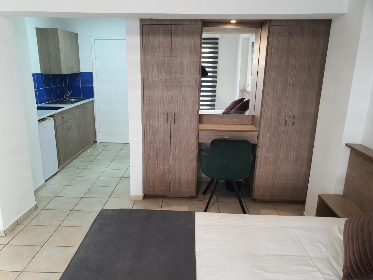 Larnaca Bay Suites Esterno foto