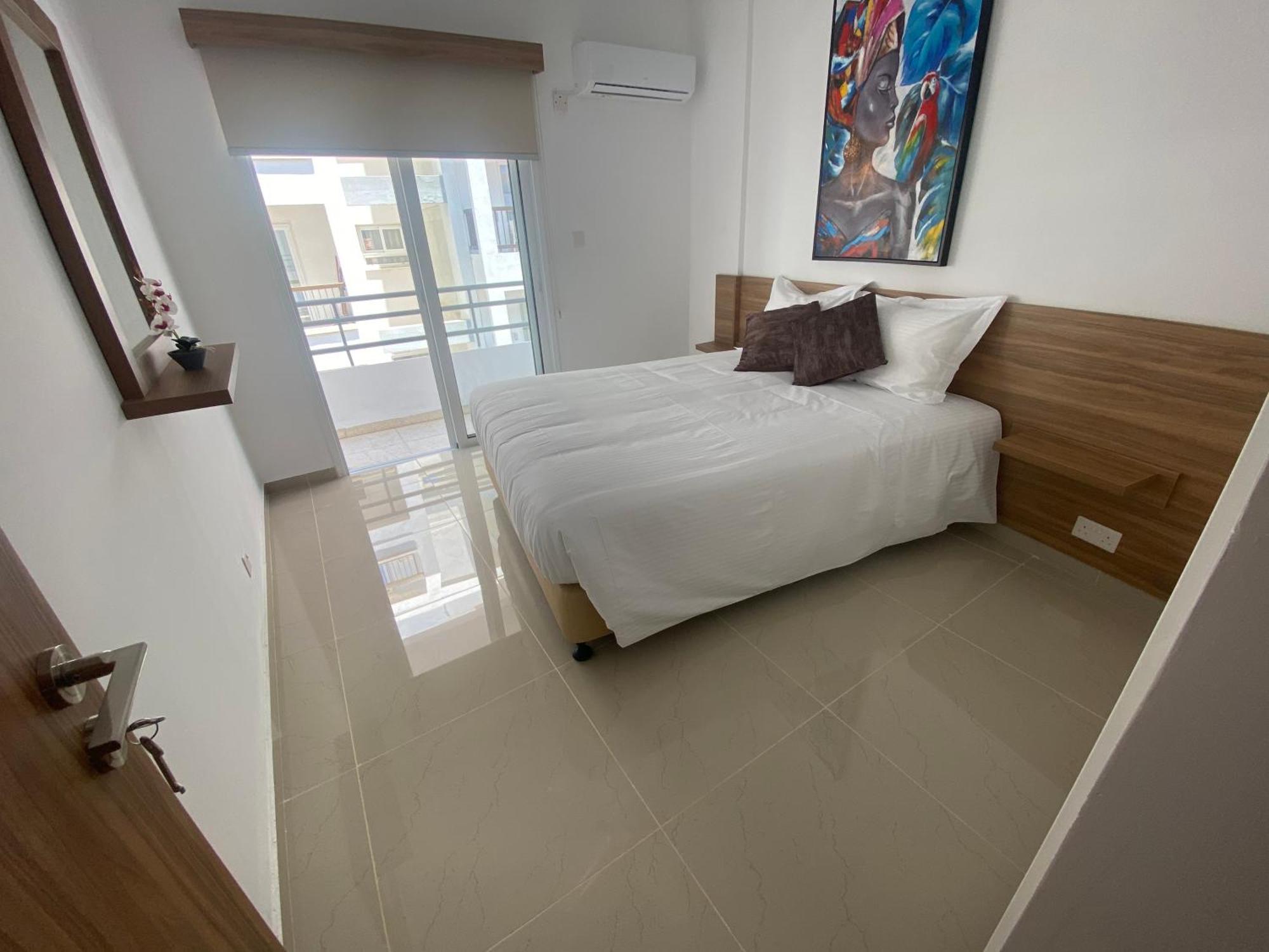 Larnaca Bay Suites Esterno foto