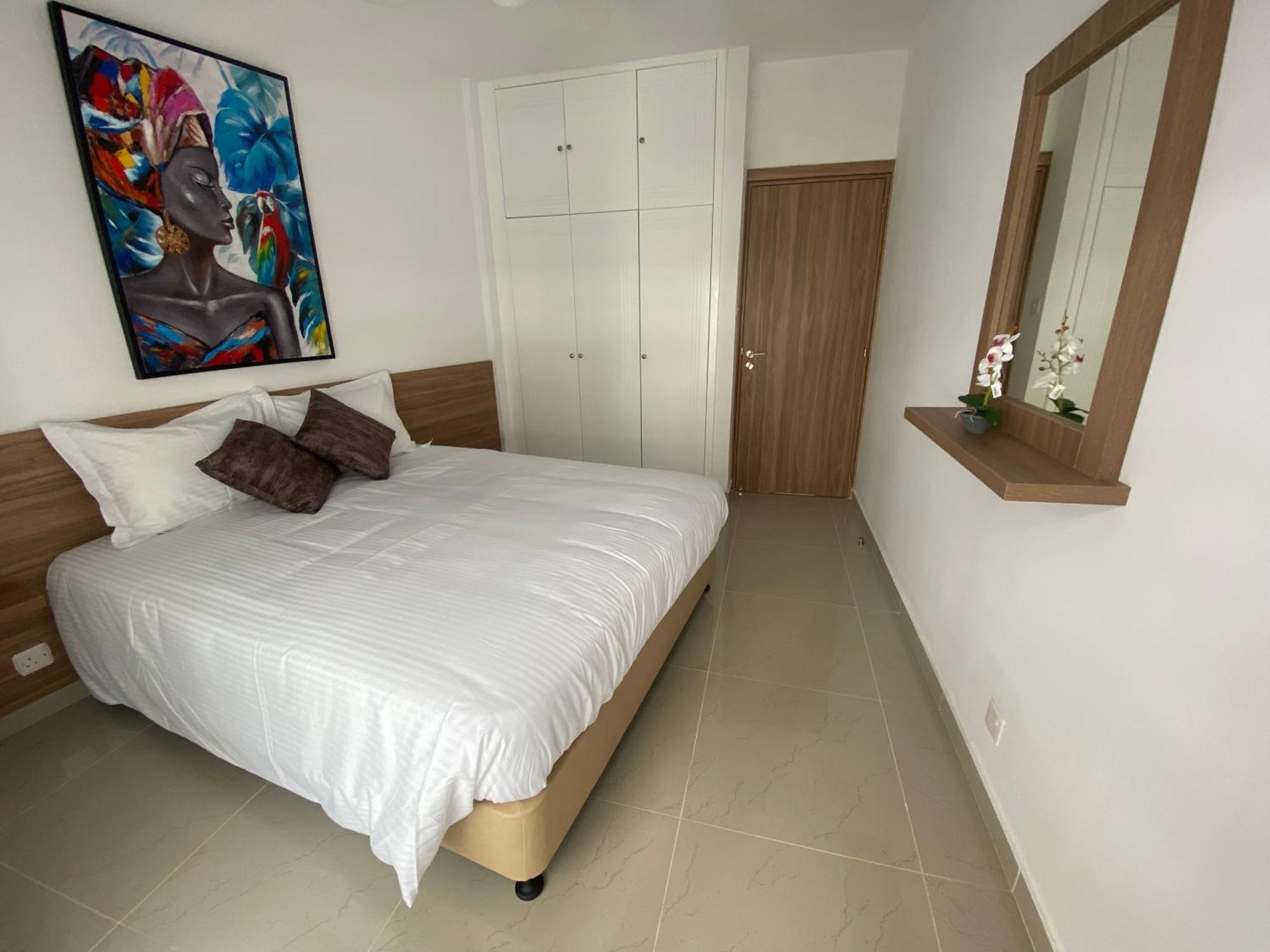Larnaca Bay Suites Esterno foto