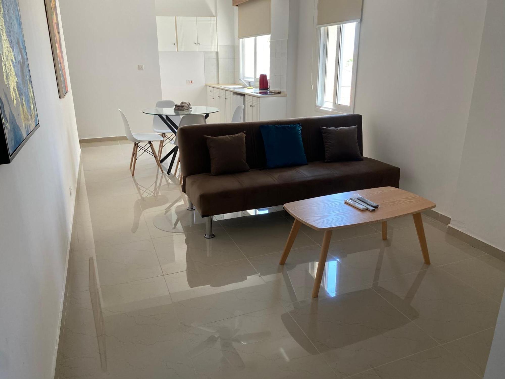 Larnaca Bay Suites Esterno foto